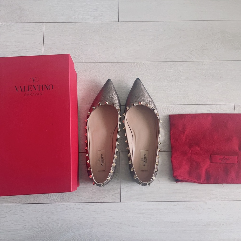 Authentic Valentino Rockstud Ballerina Flats